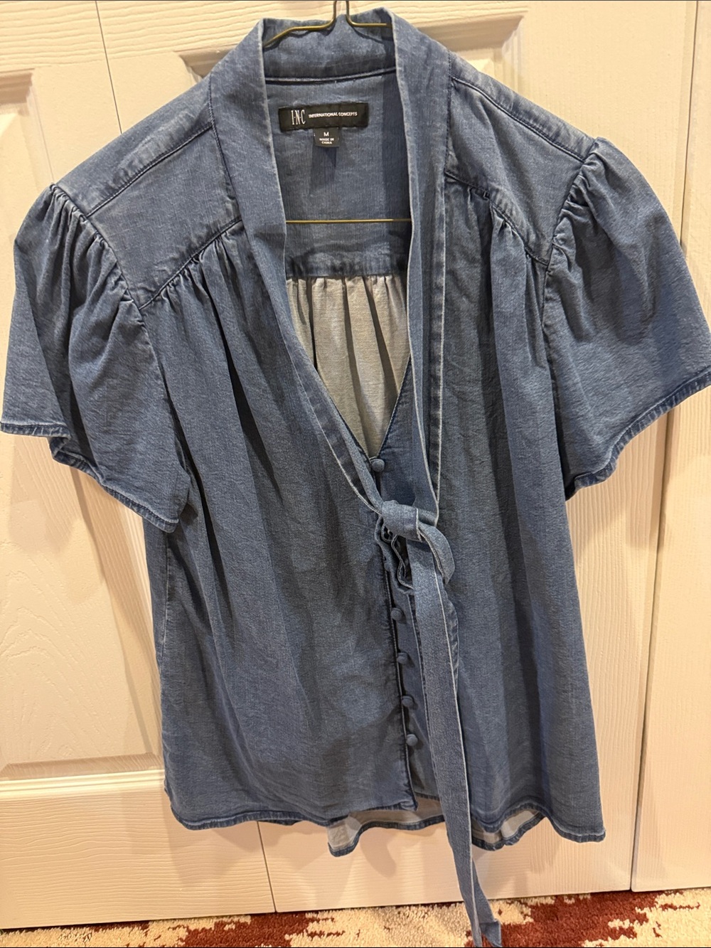 INC International Concepts Washed Blue Tie-Neck Peasant Blouse size M Preown